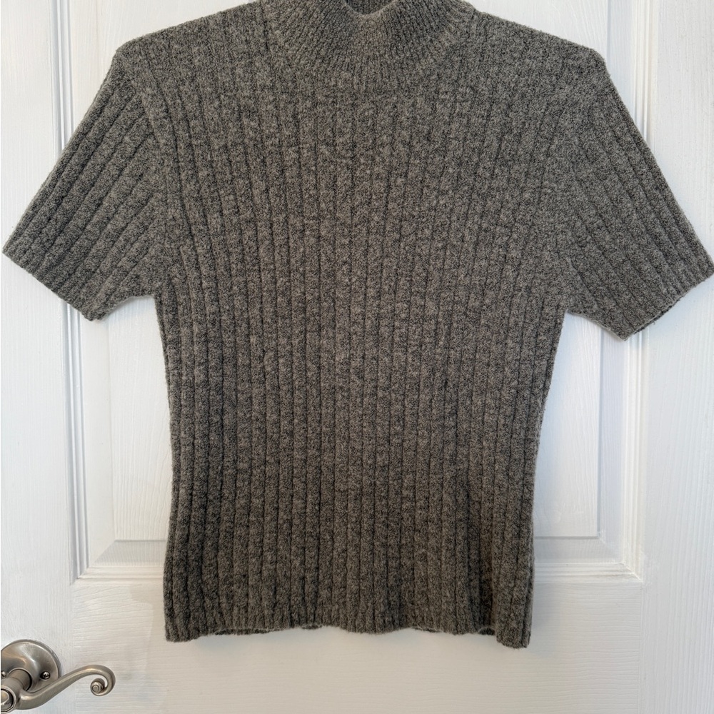 Women's Turtleneck Ribbed Sweater - Gray
